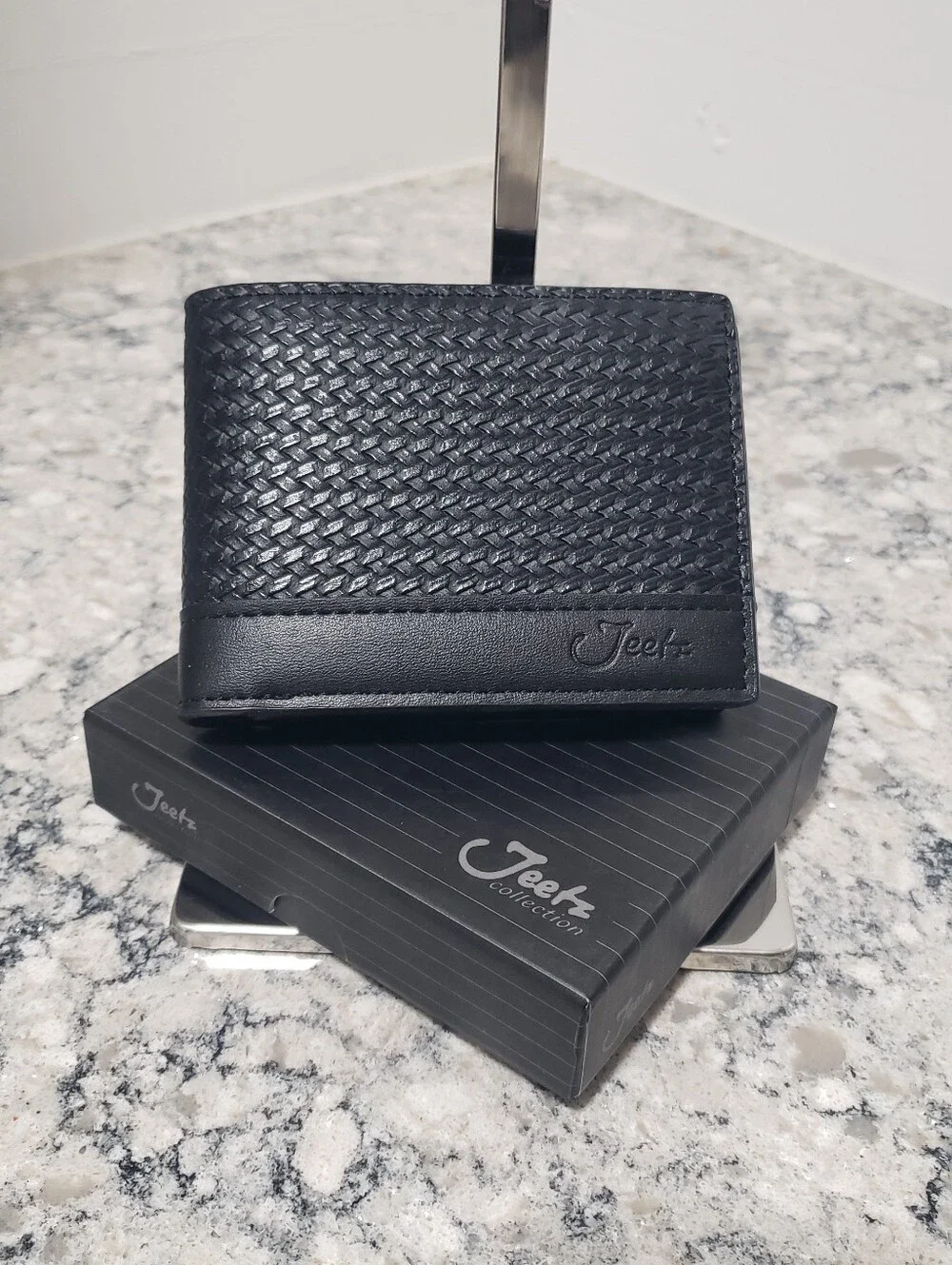 Jeetz Collection Men's Genuine Leather Wallet